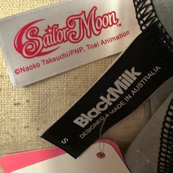 Sailor Moon Black Kimono Robe - Picture 8 of 10